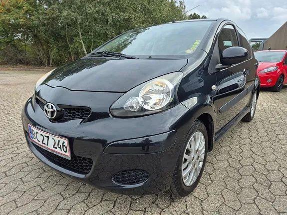 Toyota Aygo 2010 photo 2