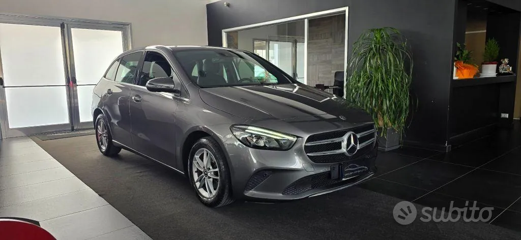 Mercedes-Benz B 180 2019 photo 2