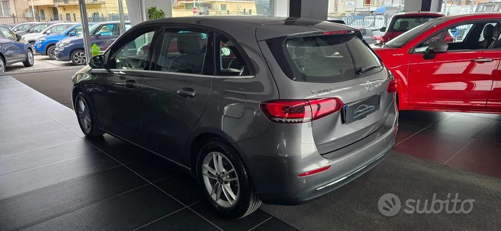 Mercedes-Benz B 180 2019 photo 4