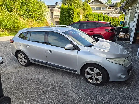 Renault Megane Iii 2011 photo 2
