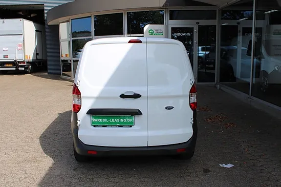Ford Transit Courier 2023 photo 5