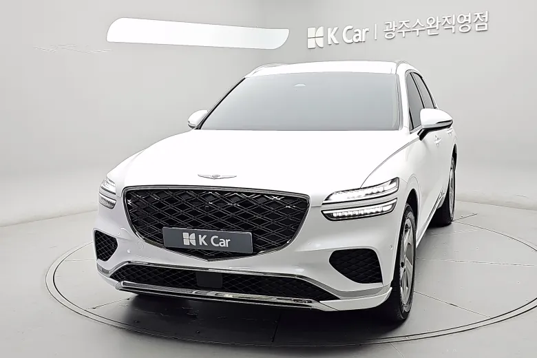 Genesis Gv70