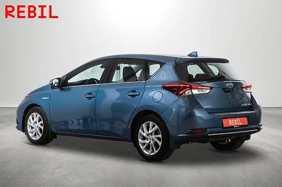 Toyota Auris 2015 photo 5