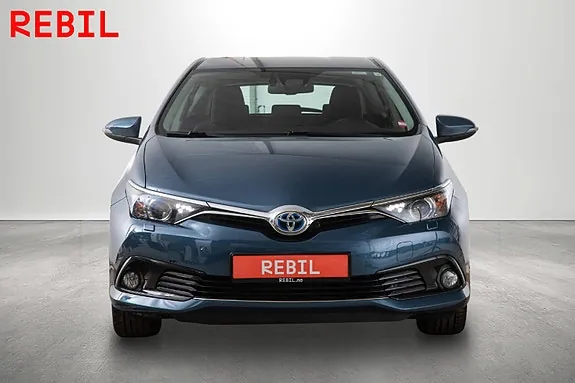 Toyota Auris 2015 photo 3