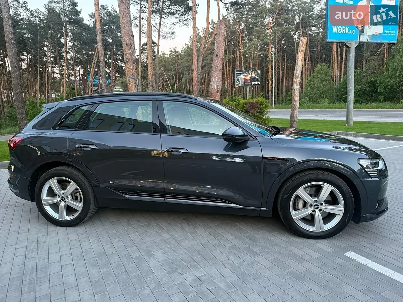 Audi E-Tron 2022 photo 2