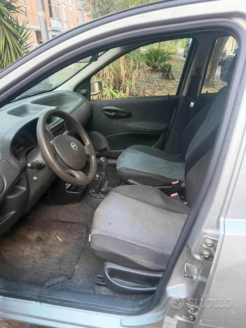 Fiat Punto 2005 photo 4