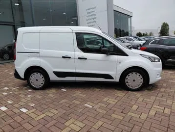 Ford Tourneo Courier 2024 photo 3