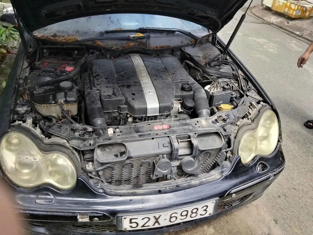 Mercedes-Benz C240 2004 photo 5