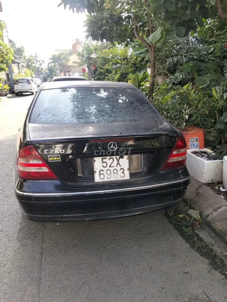 Mercedes-Benz C240 2004 photo 3