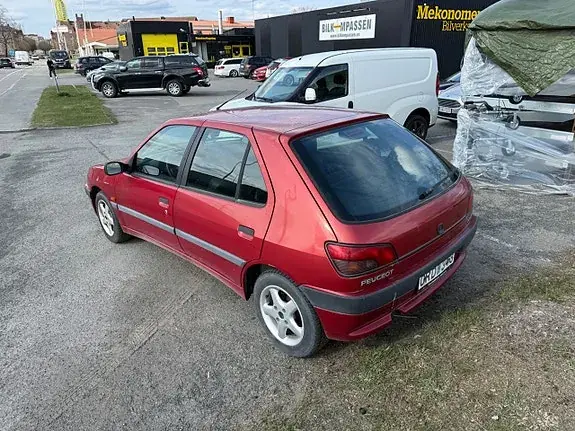 Peugeot 306 1995 photo 2