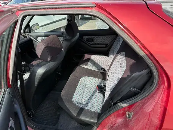 Peugeot 306 1995 photo 4