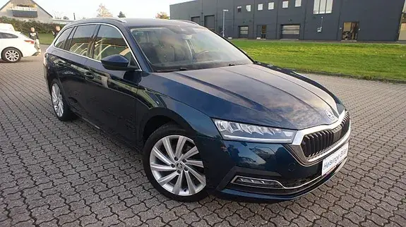 Skoda Octavia 2021 photo 3