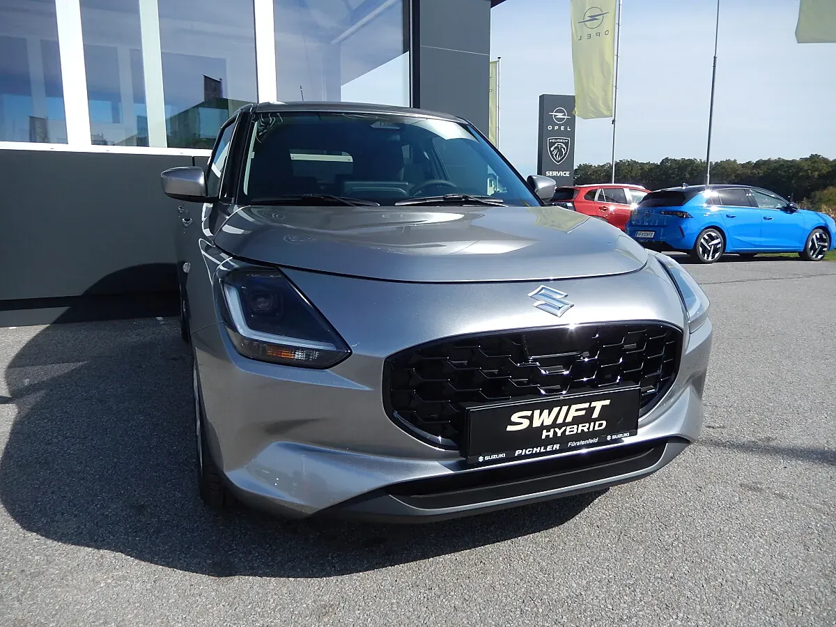 Suzuki Swift photo 3