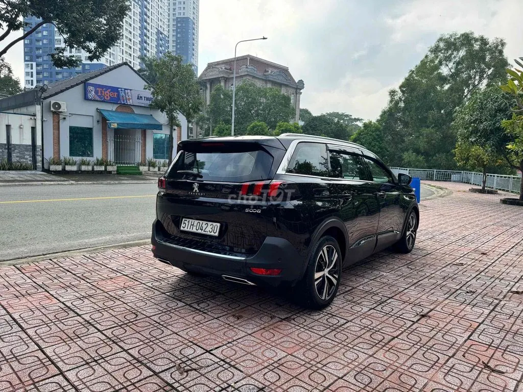 Peugeot 5008 2019 photo 3