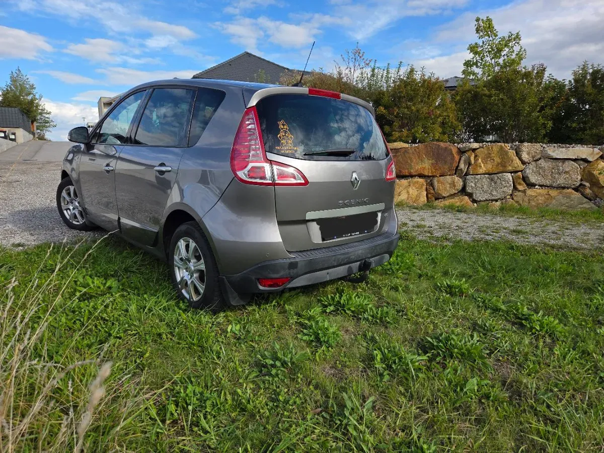 Renault Scenic 2010 photo 3