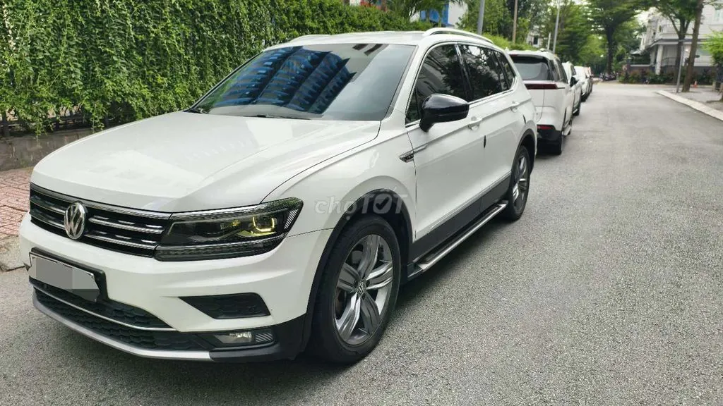 Volkswagen Tiguan 2018 photo 2