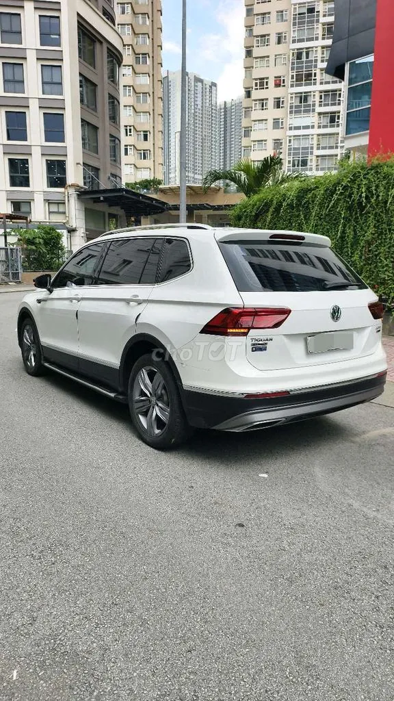 Volkswagen Tiguan 2018 photo 3