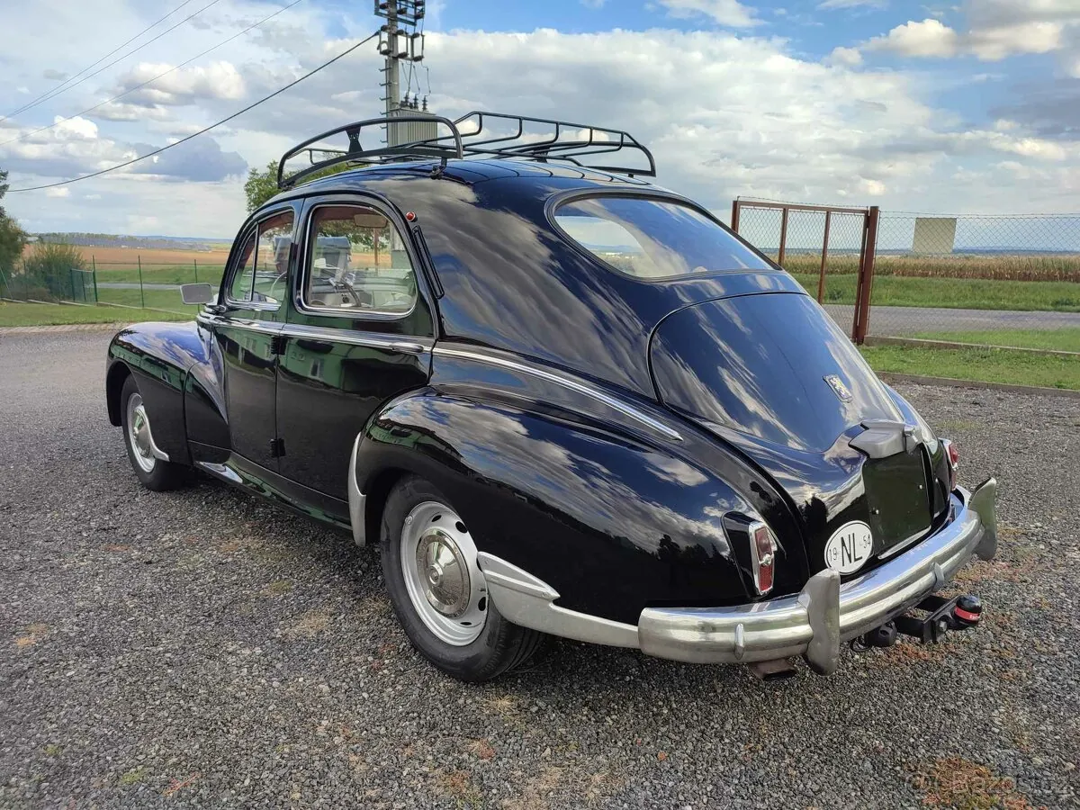 Peugeot 203 1954 photo 3