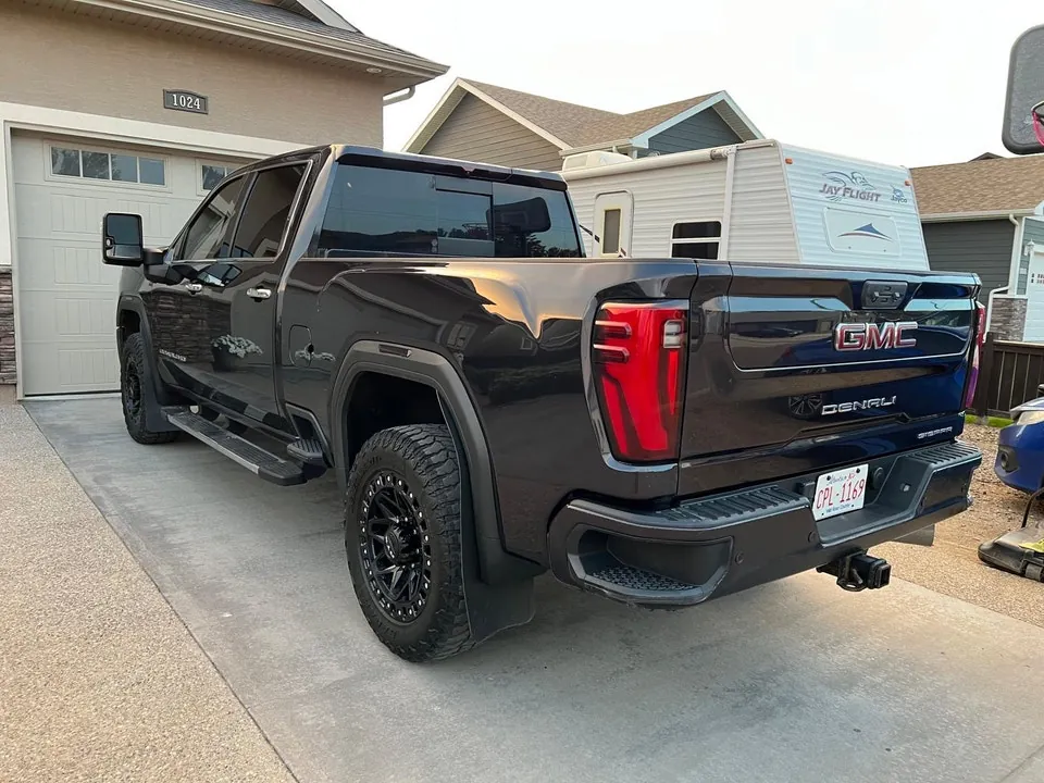 GMC Sierra 3500Hd 2024 photo 3