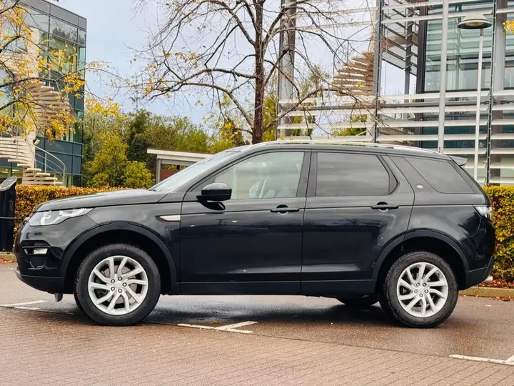 Land Rover Discovery Sport 2019 photo 5