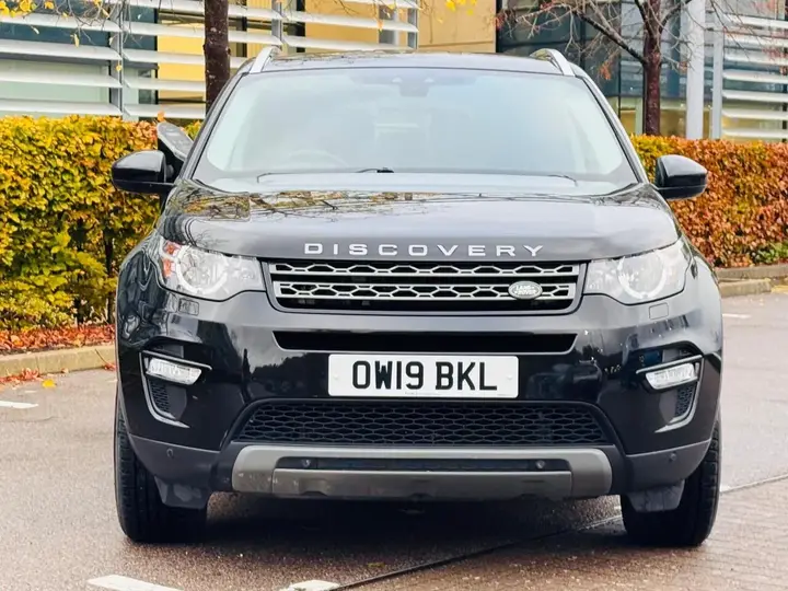 Land Rover Discovery Sport 2019 photo 2