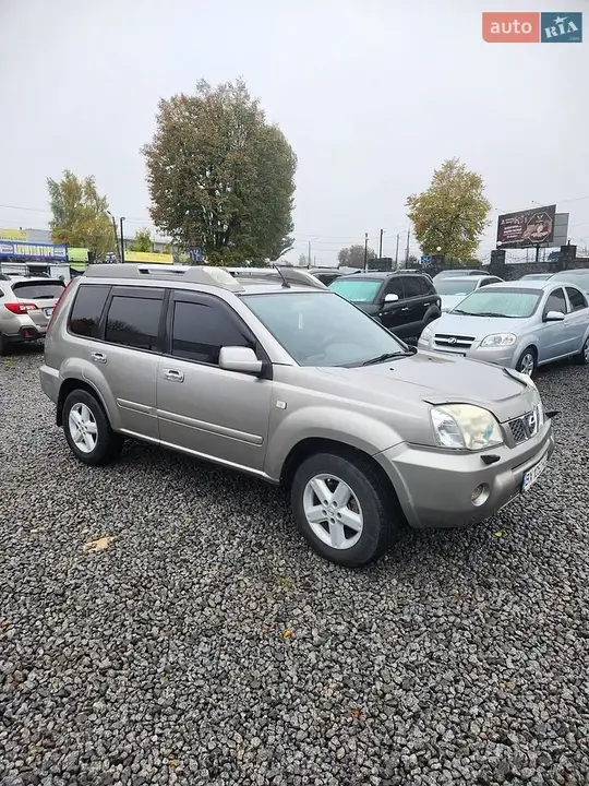 Nissan X-Trail 2006 photo 2