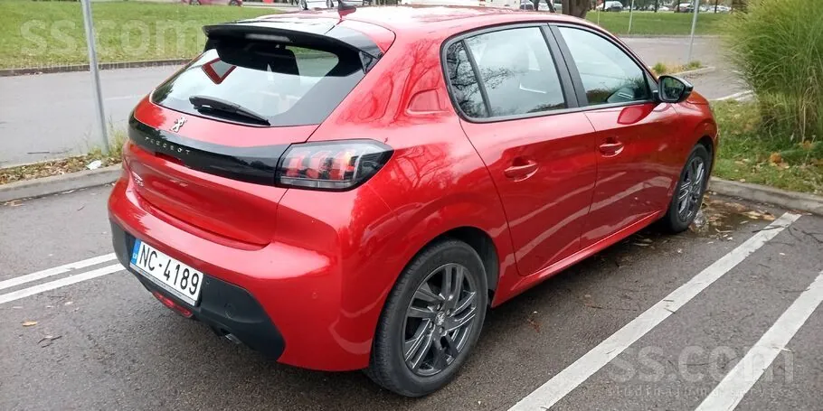 Peugeot 208 2022 photo 3