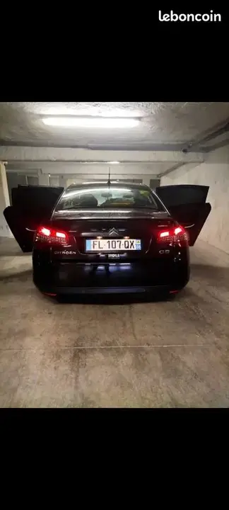 Citroen C5 2011 photo 2