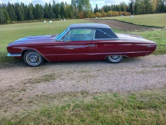 Ford Thunderbird