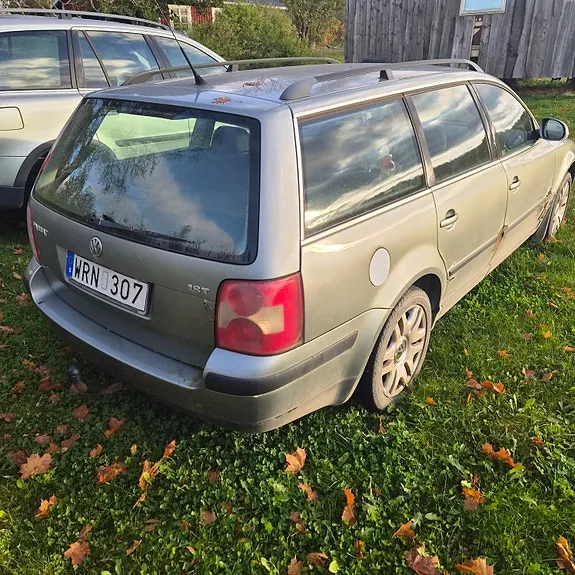 Volkswagen Passat 2005 photo 2