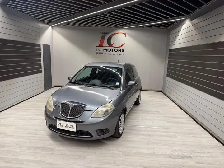 Lancia Ypsilon