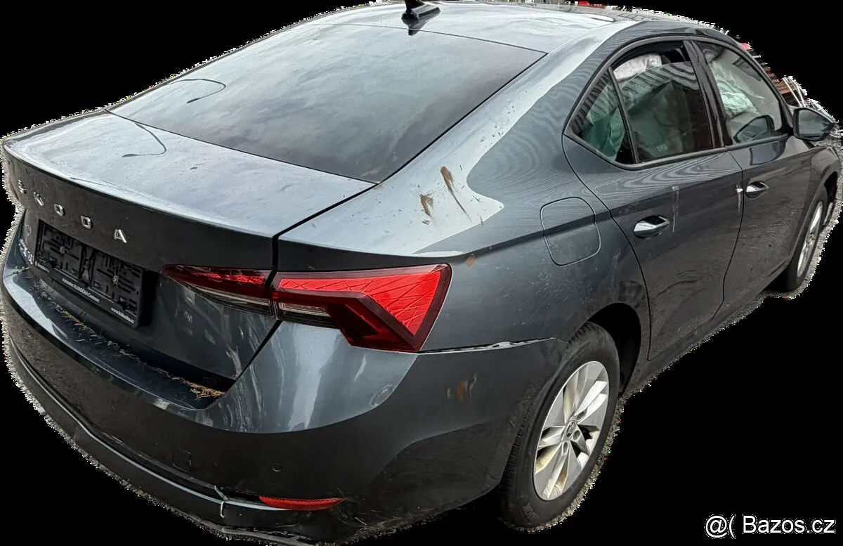 Skoda Octavia photo 3