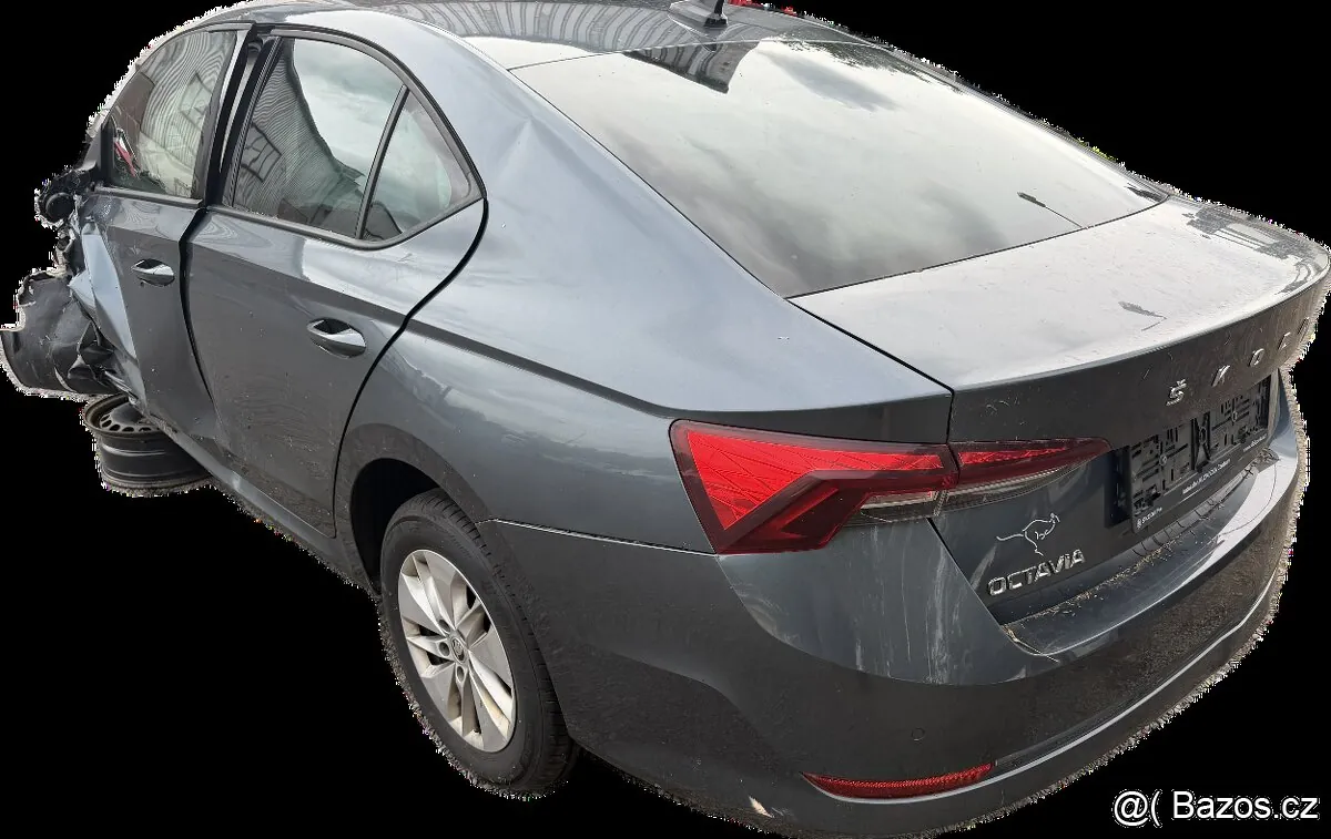 Skoda Octavia photo 5