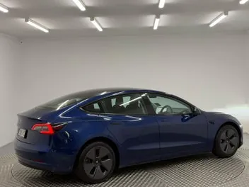 Tesla Model 3 2022 photo 4