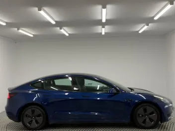 Tesla Model 3 2022 photo 3