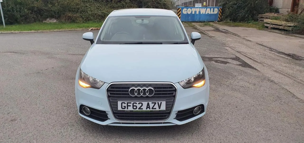 Audi A1 2012 photo 2
