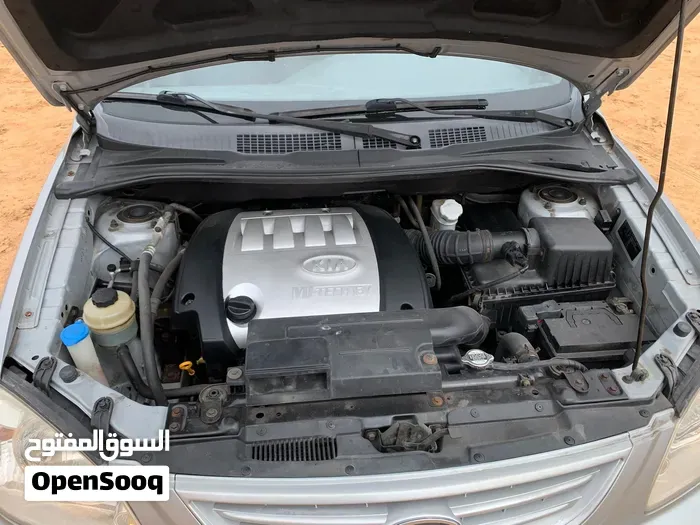 Kia Carens 2005 photo 2