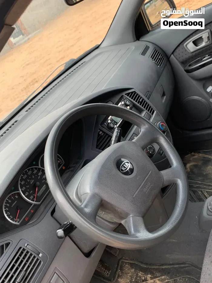 Kia Carens 2005 photo 4