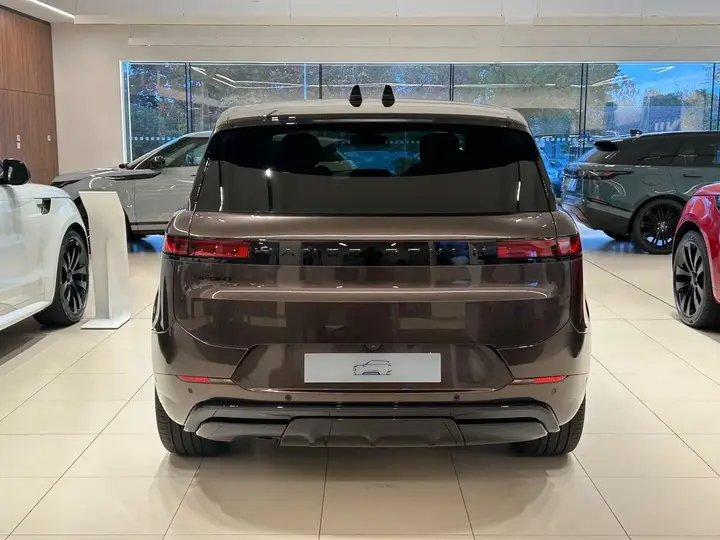 Land Rover Range Rover Sport 2026 photo 3