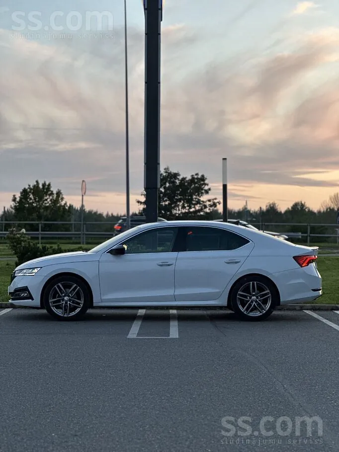 Skoda Octavia 2022 photo 2