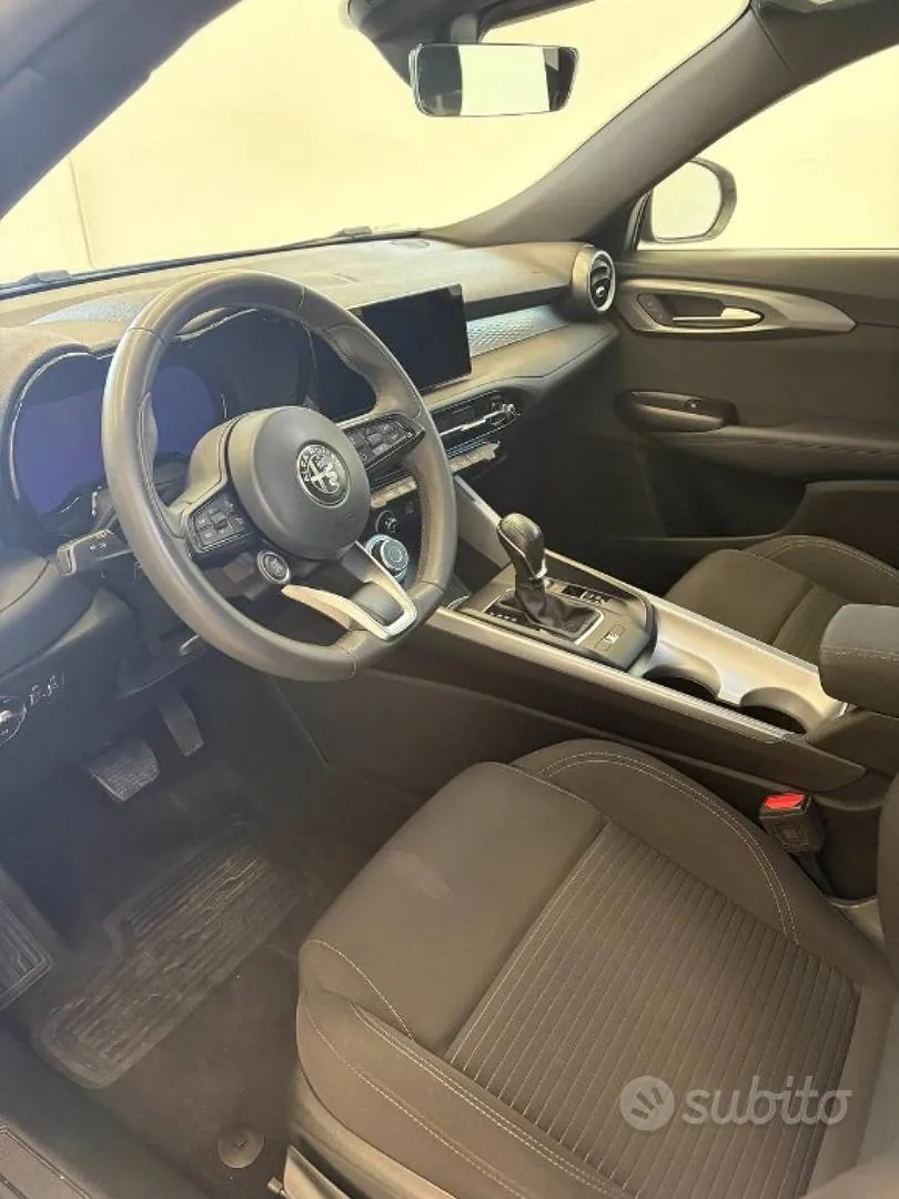 Alfa Romeo Tonale 2023 photo 2