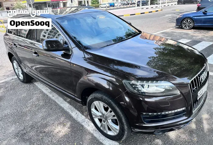 Audi Q7 2013 photo 2