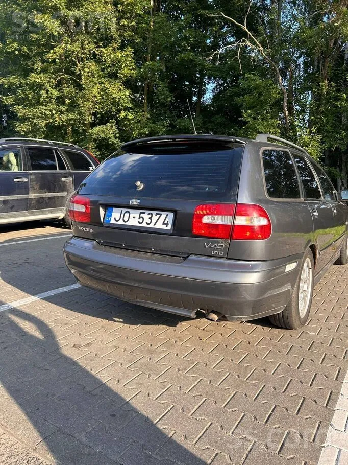 Volvo V40 2003 photo 3