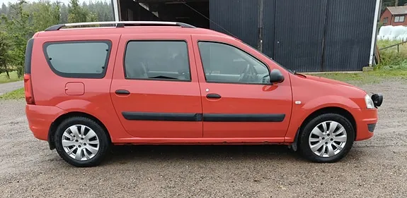 Dacia Logan 2011 photo 2
