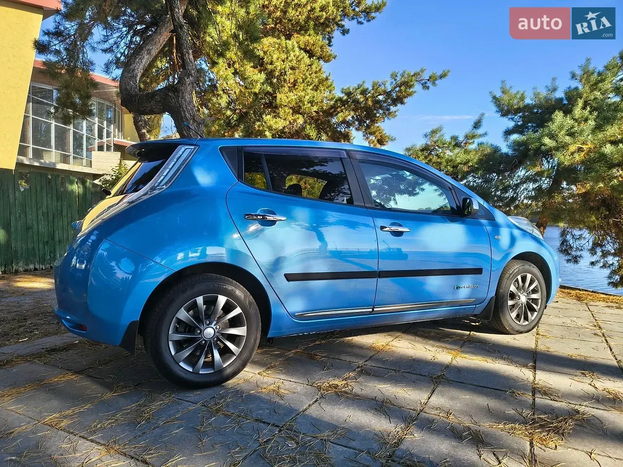 Nissan Leaf 2013 photo 4