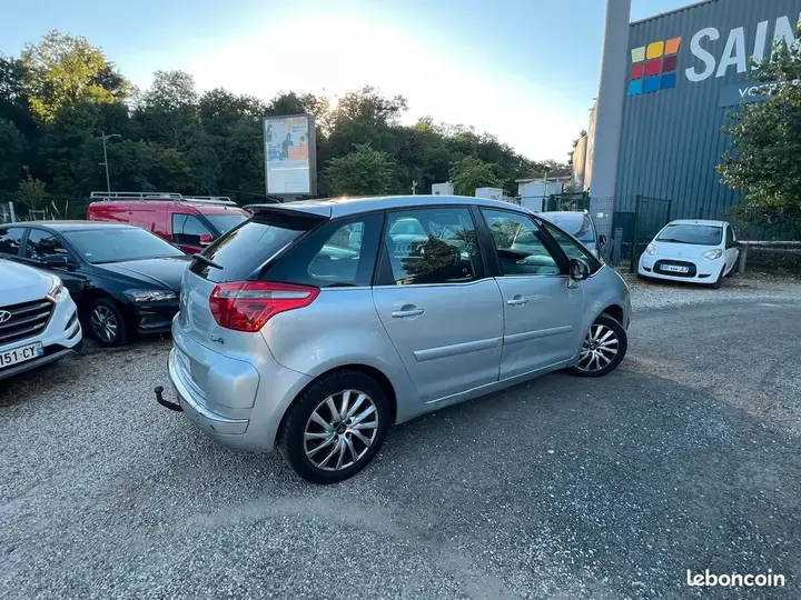 Citroen C4 Picasso 2009 photo 2