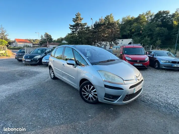 Citroen C4 Picasso 2009 photo 3