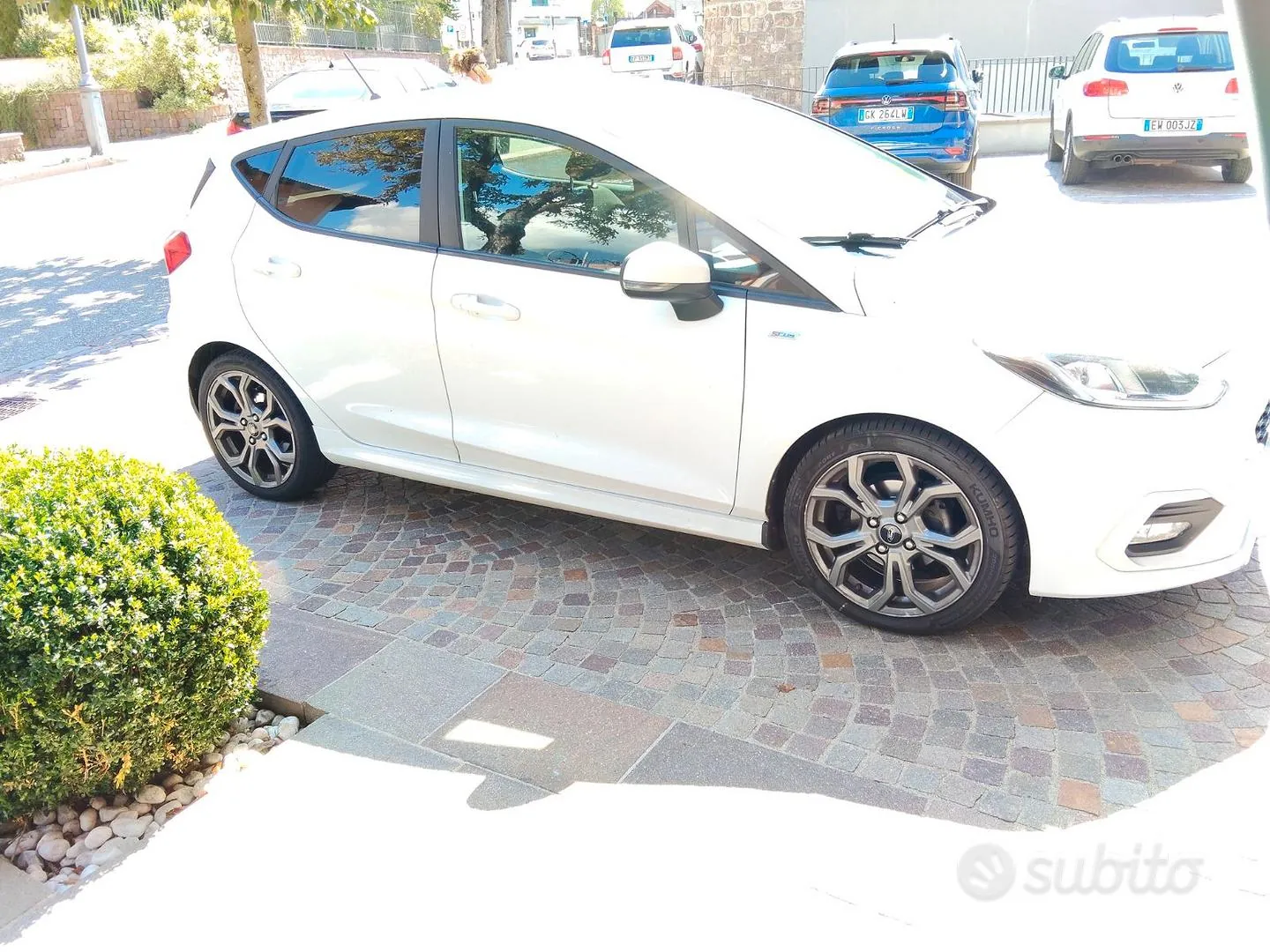 Ford Fiesta 2018 photo 2