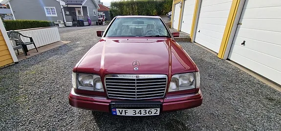 Mercedes-Benz 230 Ce 1989 photo 4
