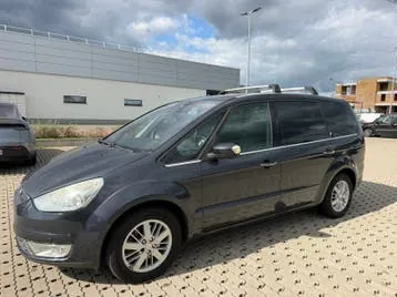Ford Galaxy 2009 photo 3